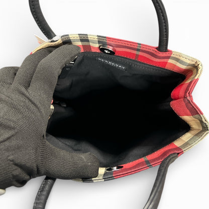 Burberry Check Pattern Handbag! BU942