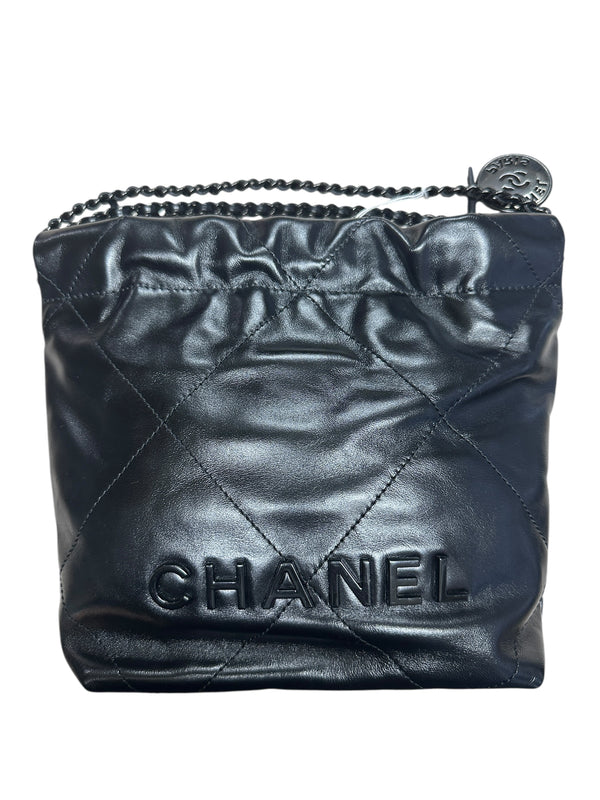 Chanel 22 Mini Leather Hobo Shoulder Bag Black CH2095