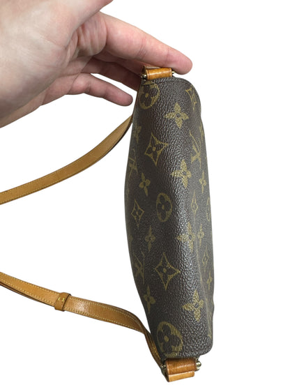 LOUIS VUITTON Monogram Musette Salsa Crossbody Bag Brown Gold Hardware LO2282