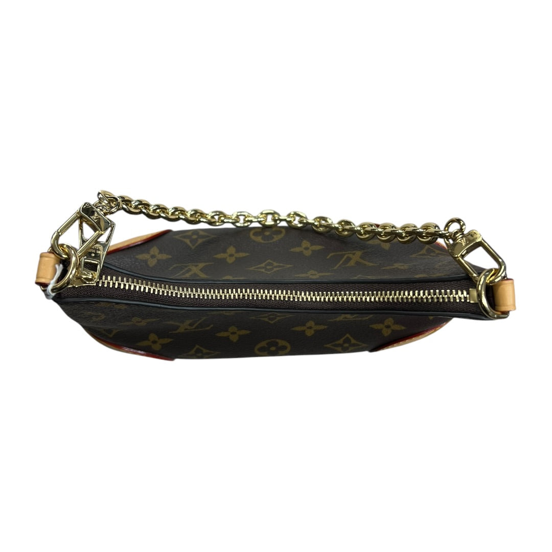 LOUIS VUITTON Monogram Croissant MM Shoulder Bag Brown Gold Hardware LO2354