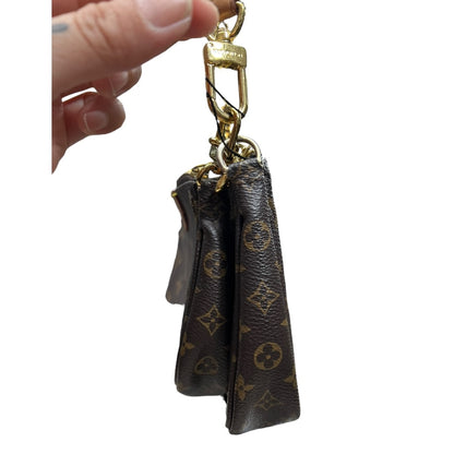 LOUIS VUITTON Monogram Multi Pochette Accessoires Crossbody Bag Brown Gold Hardware LO2342