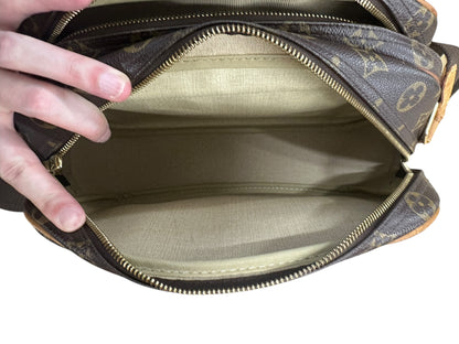 LOUIS VUITTON Monogram Reporter PM Crossbody Bag Brown Gold Hardware LO2360A