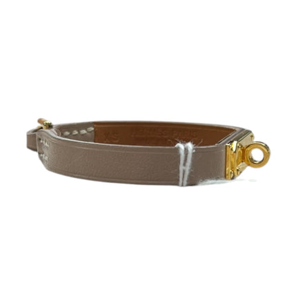 HERMES Kelly Double Tour Bracelet XS Etoupe Leather Gold Hardware HE449