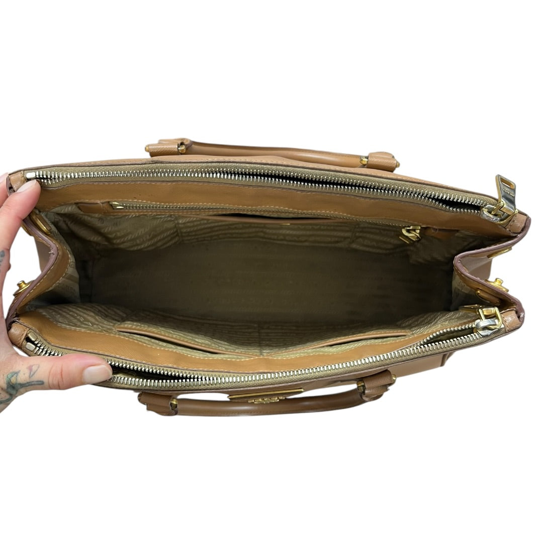 PRADA Saffiano Lux Galleria Large Double Zip Tote Bag Caramel Gold Hardware PR131