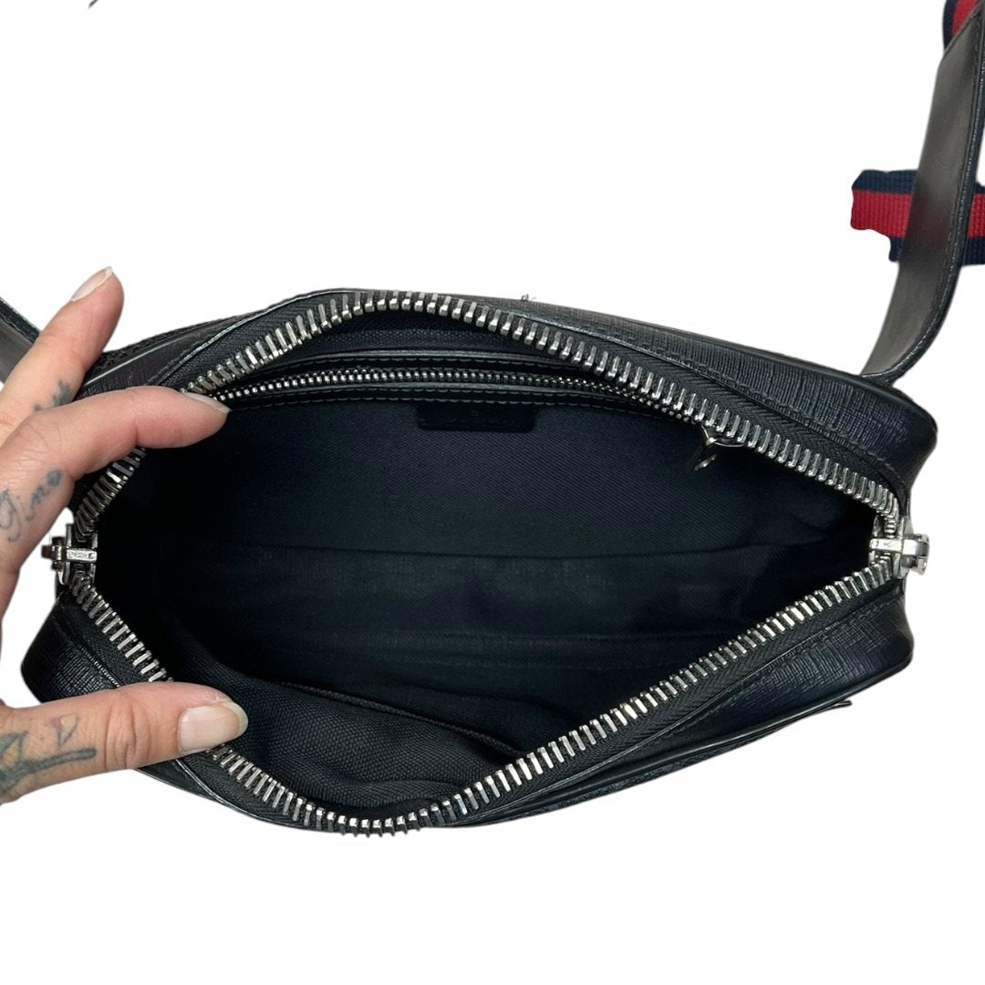 GUCCI GG Supreme Canvas GG Supreme Belt Bag Black/Grey with Navy/Red strap Silver Hardware Gu632