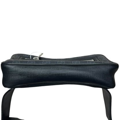 GUCCI GG Supreme Canvas GG Supreme Belt Bag Black/Grey with Navy/Red strap Silver Hardware Gu632