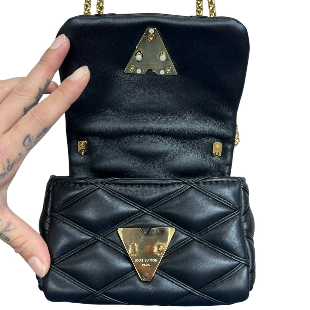 LOUIS VUITTON Quilted Calfskin LV Pont 9 Soft Mini Shoulder Bag Black Gold Hardware LO2373