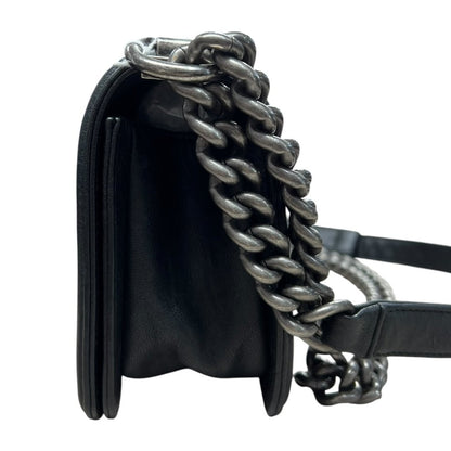 CHANEL Aged Calfskin Boy Bag Shoulder Bag Black Ruthenium Hardware CH2182