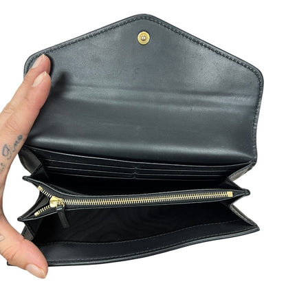 GUCCI GG Embossed Leather GG Embossed Continental Wallet Wallet Black Gold Hardware GU677