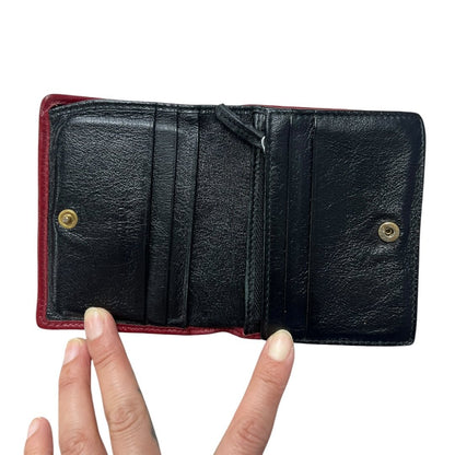 GUCCI Matelassé Leather GG Marmont Matelassé Wallet Wallet Beige, Black, Red Gold Hardware GU686