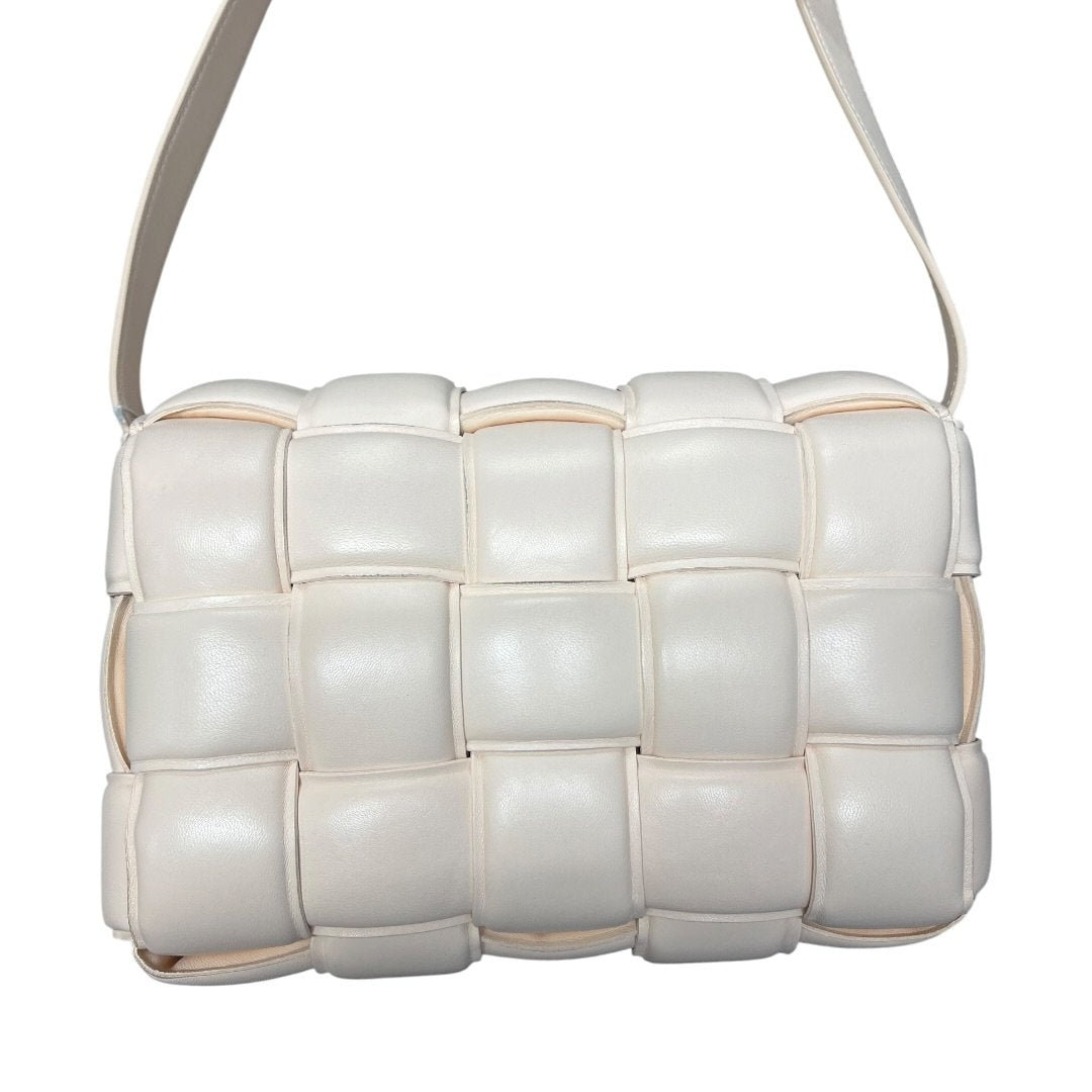BOTTEGA VENETA Nappa Leather Padded Cassette Bag Shoulder Bag Chalk Gold Hardware BO31