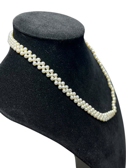 UNBRANDED Accessory Pearls Necklace White / Cream Gold-tone Hardware je40