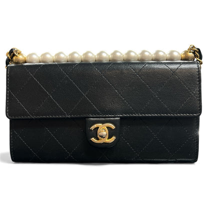 CHANEL Matelassé Chain Wallet  Shoulder Bag CH2034