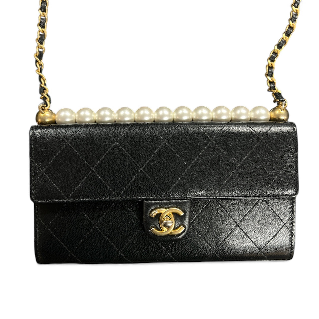 CHANEL Matelassé Chain Wallet  Shoulder Bag CH2034