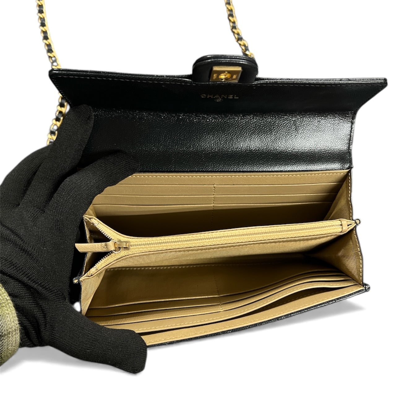 CHANEL Matelassé Chain Wallet  Shoulder Bag CH2034