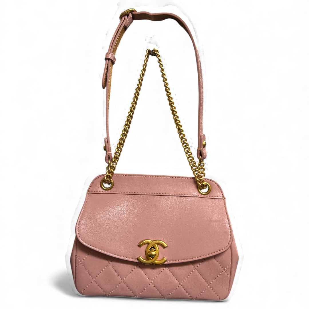 CHANEL Mini Matelassé Chain Shoulder Bag CH1986