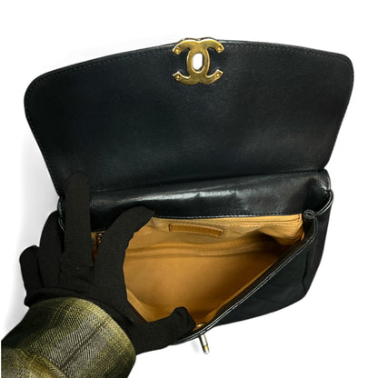 CHANEL Matelassé Black Lambskin  Shoulder Handbag CH1961