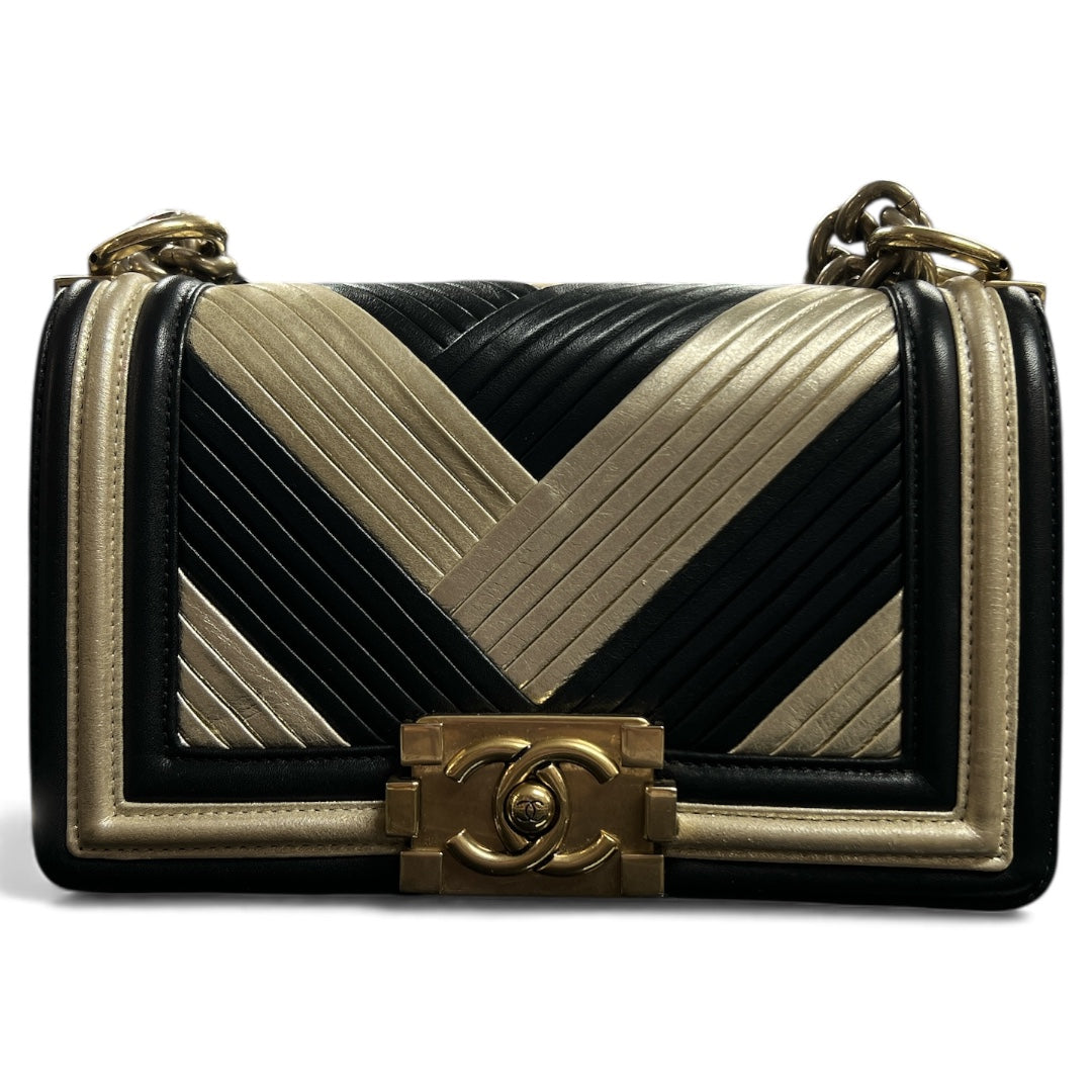 CHANEL Chain Shoulder Bag Black/Gold  CH1910