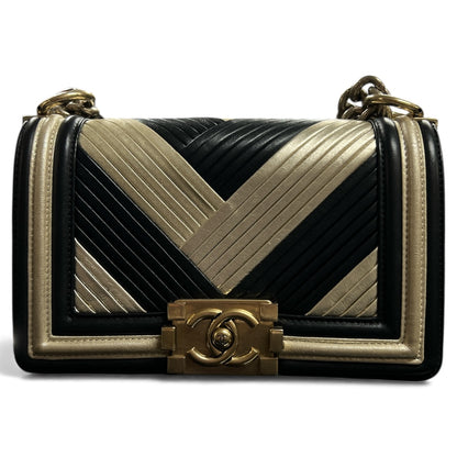 CHANEL Chain Shoulder Bag Black/Gold  CH1910