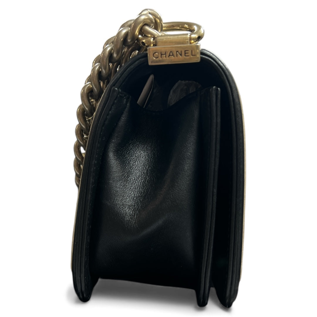 CHANEL Chain Shoulder Bag Black/Gold  CH1910