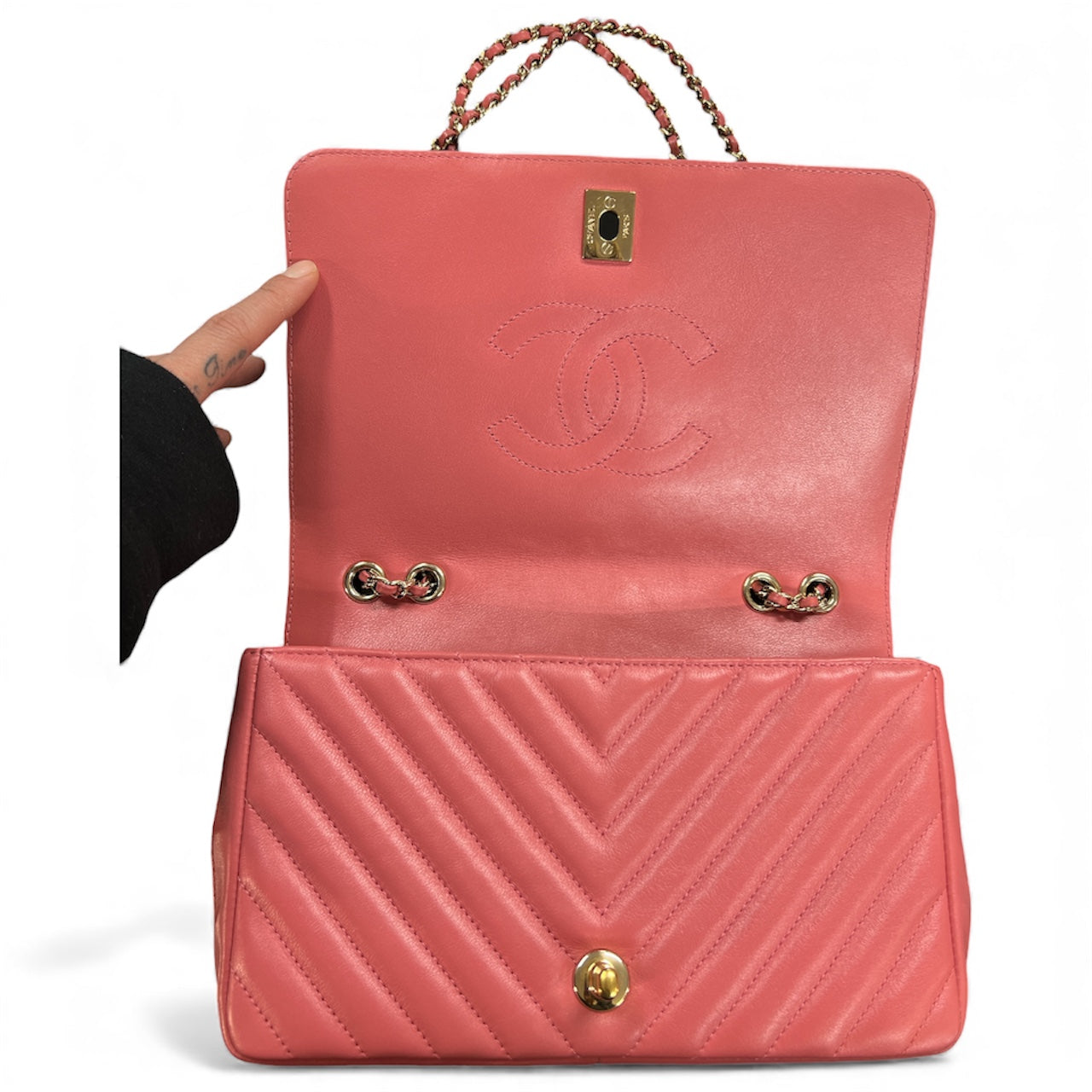 CHANEL Coral Pink Shoulder Bag  CH1903