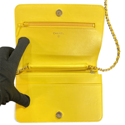 CHANEL Boy Chanel Yellow Chain Wallet  Bag CH1803