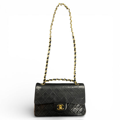 CHANEL Matelassé Shoulder Bag CH2049