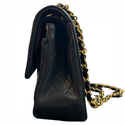 CHANEL Matelassé Shoulder Bag CH2049