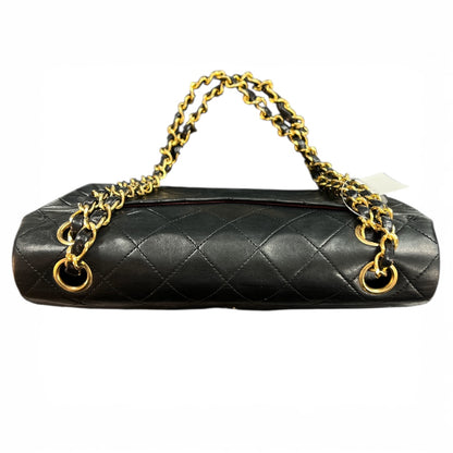 CHANEL Matelassé Shoulder Bag CH2049