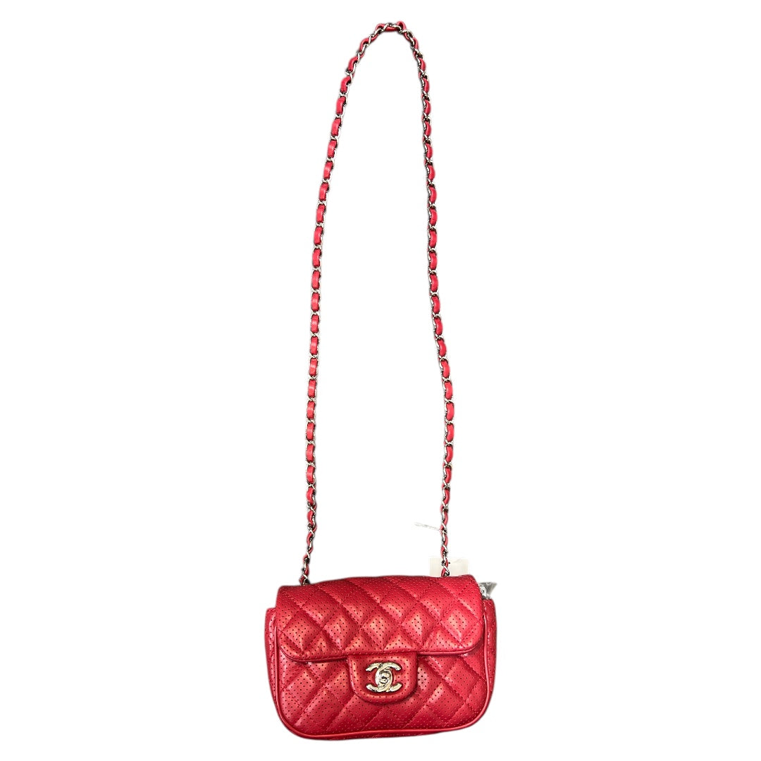 CHANEL Medium Perforated Lambskin CH2051