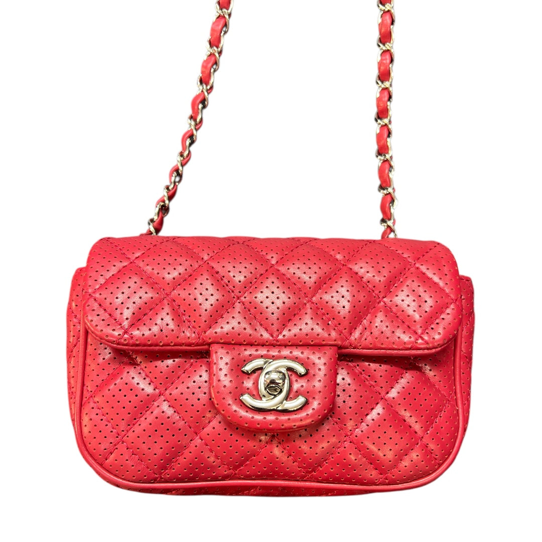 CHANEL Medium Perforated Lambskin CH2051